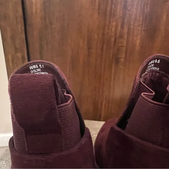 DV by Dolce Vita Burgundy Ankle Booties - Picture 8 of 12